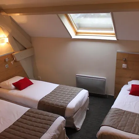 Hotel Logis Hôtel&restaurant - Le Manoir De 3*