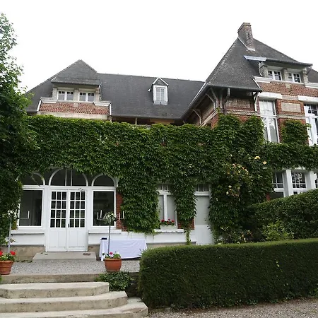 Logis & Restaurant - Le Manoir De Отель