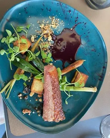 Hotel Logis & Restaurant - Le Manoir De Gavrelle