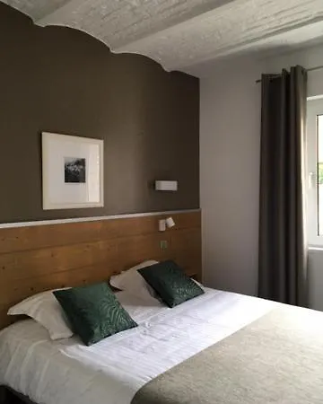 Logis & Restaurant - Le Manoir De 3* Gavrelle