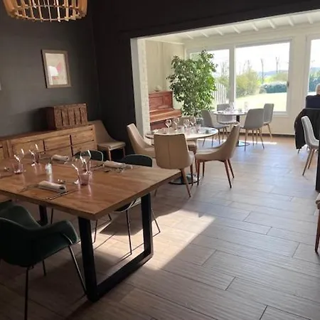 Logis & Restaurant - Le Manoir De