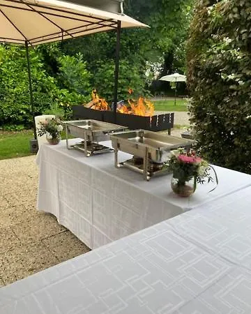 Hotel Logis & Restaurant - Le Manoir De