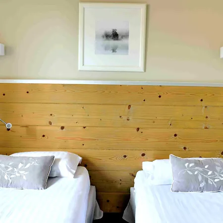 Logis & Restaurant - Le Manoir De Отель