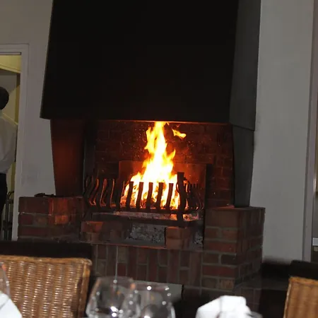 Logis & Restaurant - Le Manoir De