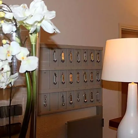 호텔 Logis & Restaurant - Le Manoir De 3*