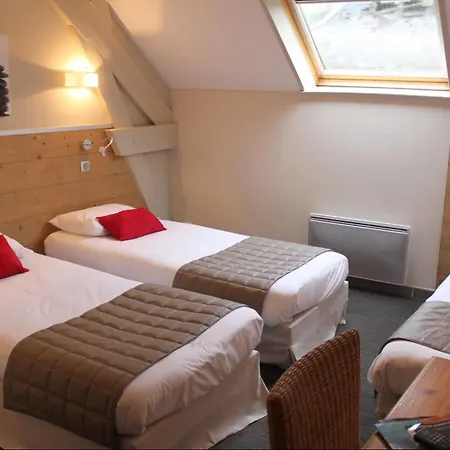 Отель Logis & Restaurant - Le Manoir De Gavrelle