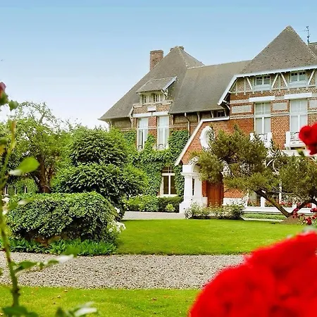 Logis Hôtel&restaurant - Le Manoir De Hotel 3*