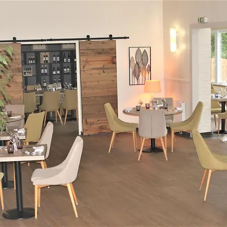 فندق Logis & Restaurant - Le Manoir De Gavrelle